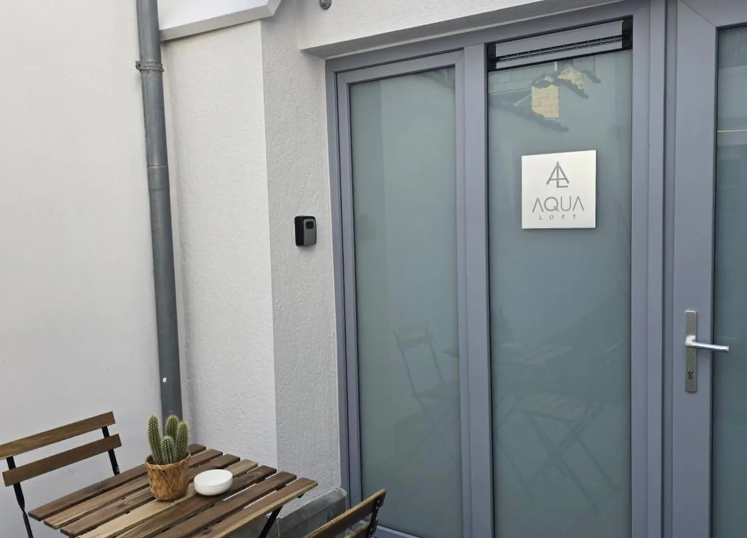 Aqua Loft Brussels - European Quarter Apartment